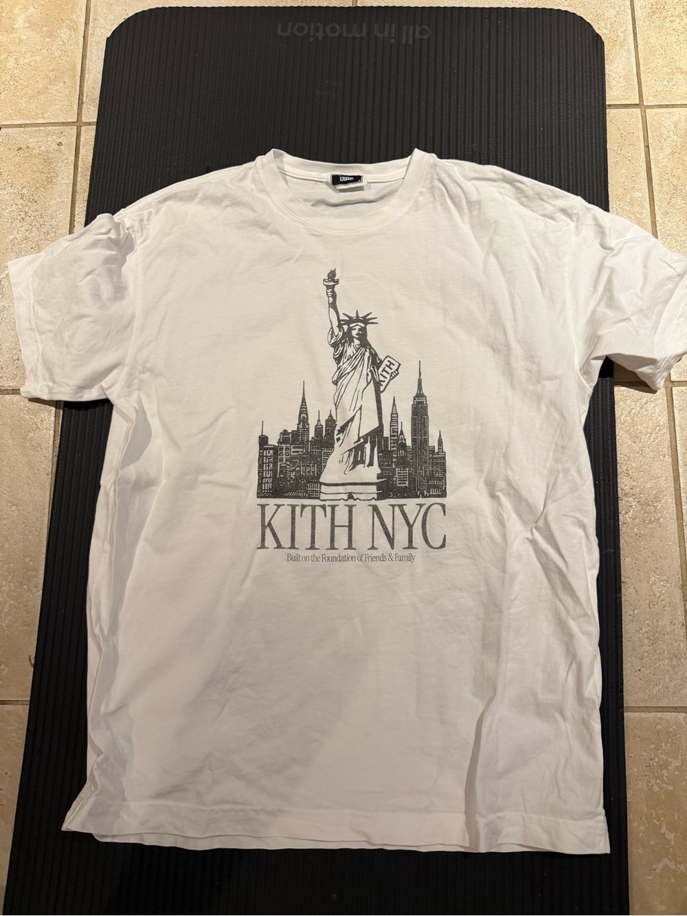 Kith NYC White Graphic T-Shirt - Statue of Liberty Design Store Exclusive